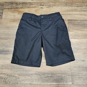 Under Armour Golf Shorts | Size 8 | Black | Great Condition